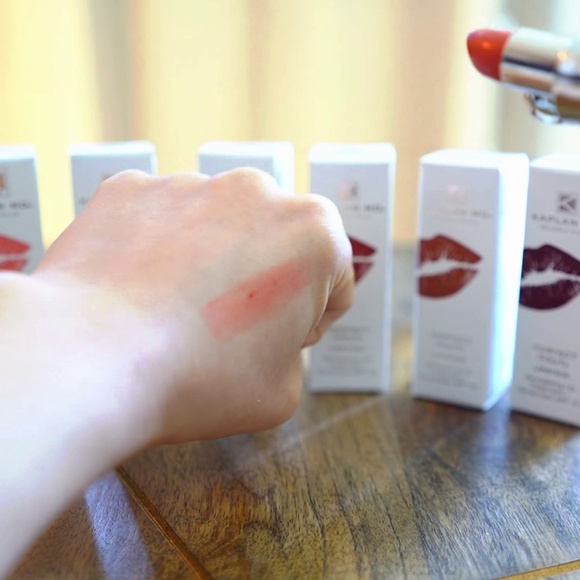 Kaplan md perfect pout lipstick with spf - Picture 3 of 8